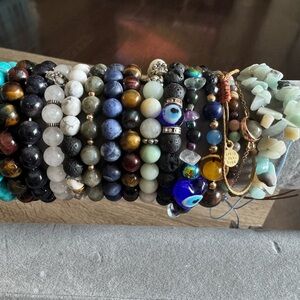 17 Beaded Bracelets plus 3 Tier Bracelet Stand